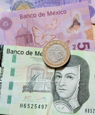 El peso mexicano perdió valor a comparación del dólar El peso mexicano perdió valor a comparación del dólar