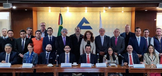 SAT denunció a 272 funcionarios por diferentes delitos SAT denunció a 272 funcionarios por diferentes delitos