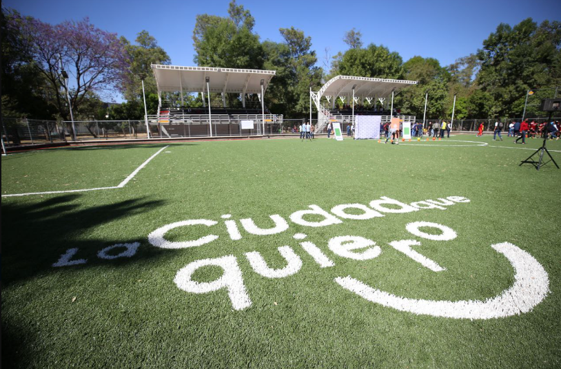  Las autoridades del Gobierno de Guadalajara y la Agencia Metropolitana de Bosques Urbanos (AMBU), inauguraron la cancha de fútbol rápido