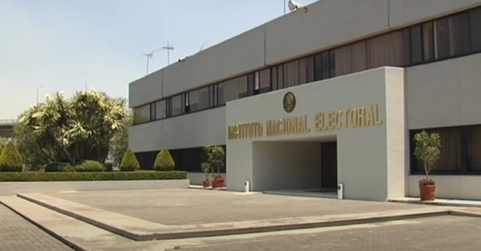 INE-preve-18-mil-572-denuncias-en-la-Fiscalia-Especializada-en-Delitos-Electorales-tras-detectar-posible-fraude-1