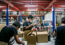 Actividad económica en México cae 0.3% anual: Inegi