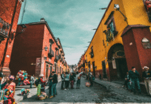 Economía mexicana tropieza al iniciar el año: Inegi